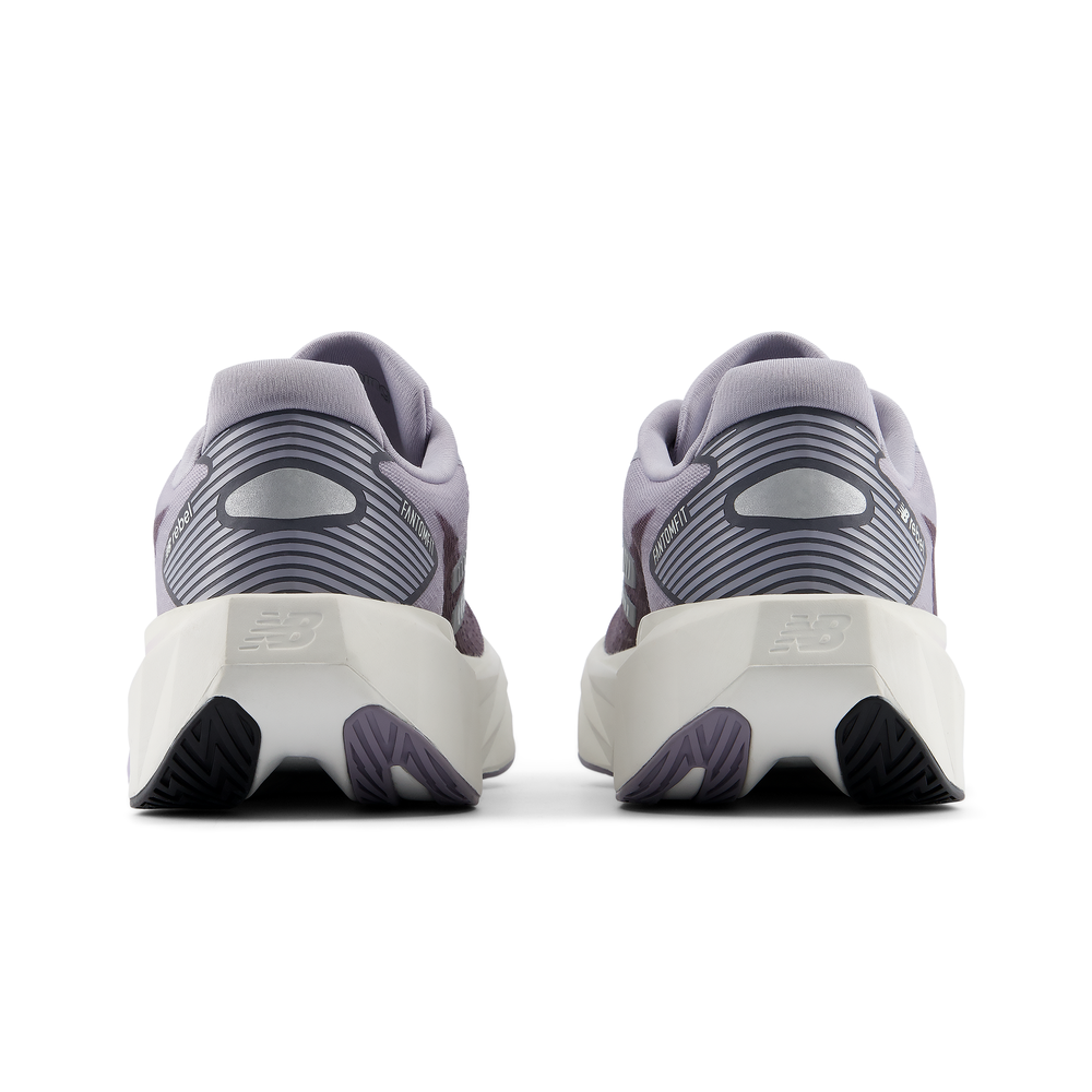 Dámské boty New Balance FuelCell Rebel v5 WFCX906 – fialové
