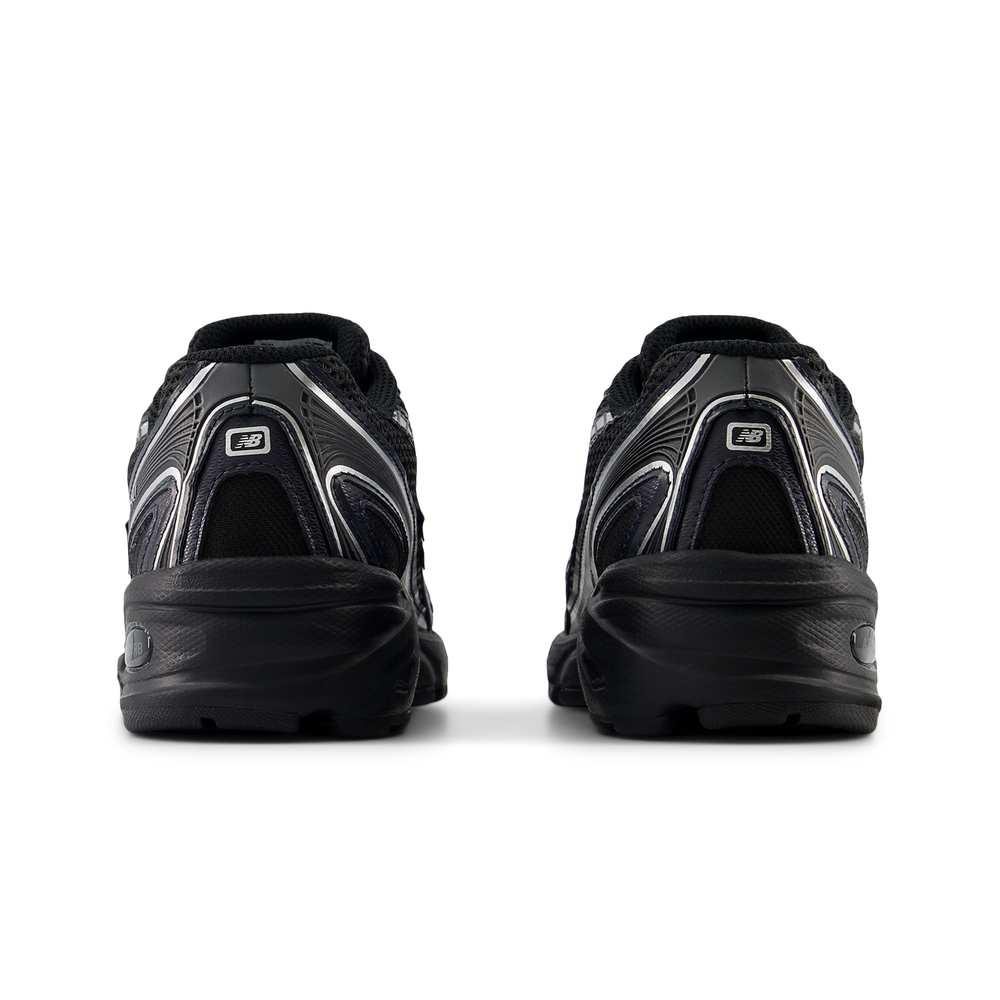 Dětské boty New Balance GR740BM – černé