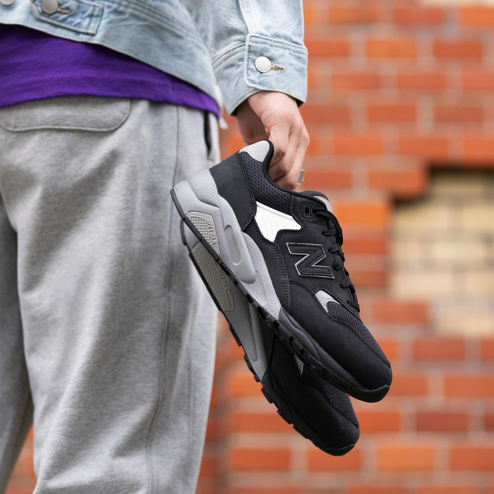 Pánské boty New Balance MT580MDB – černé