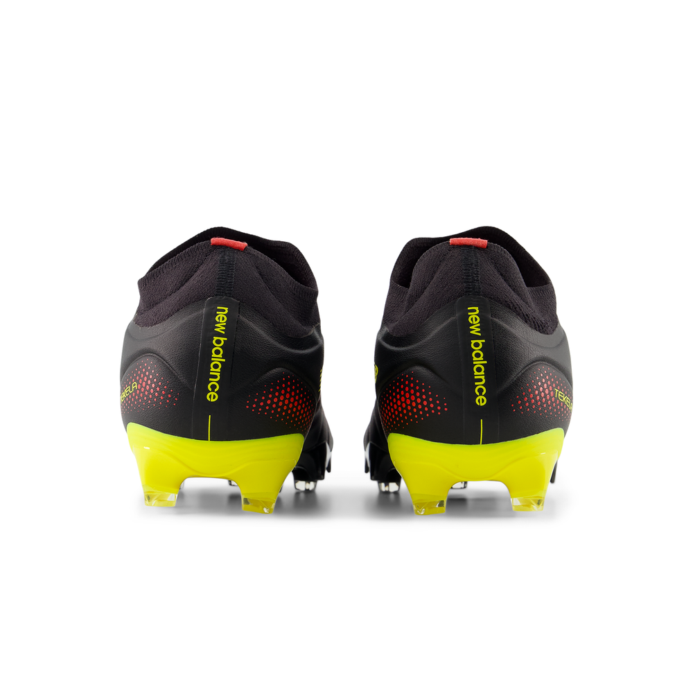 Pánské kopačky New Balance TEKELA TEAM FG V5 UT3FL43H – černé