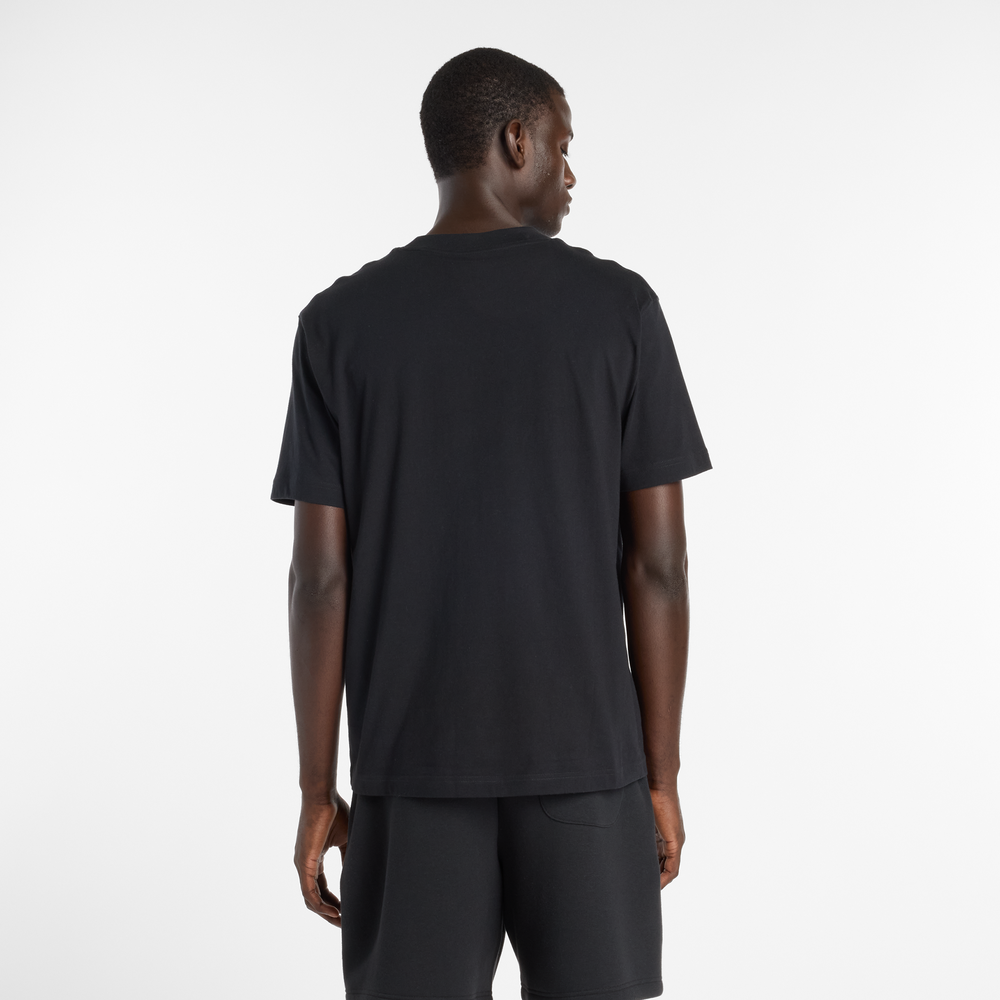 Pánské tričko New Balance Reimagined Graphic T-Shirt – černé