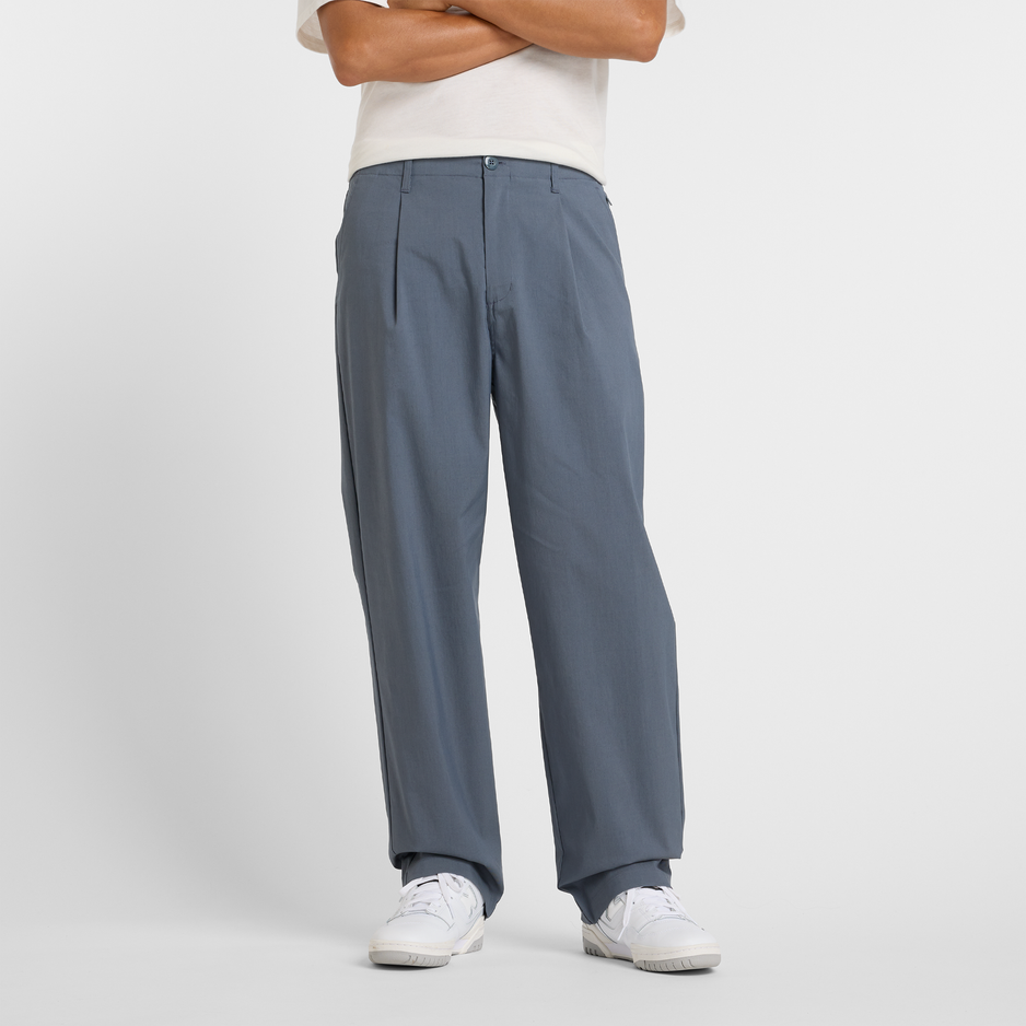 Pánské kalhoty New Balance MP51563GT – šedé
