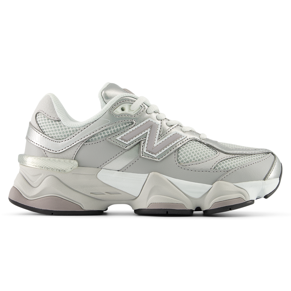 Dětské boty New Balance G90602LB – šedé