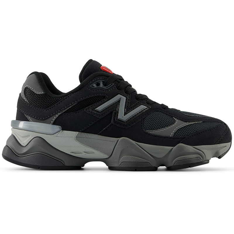 

Dětské boty New Balance GC9060BK – černé