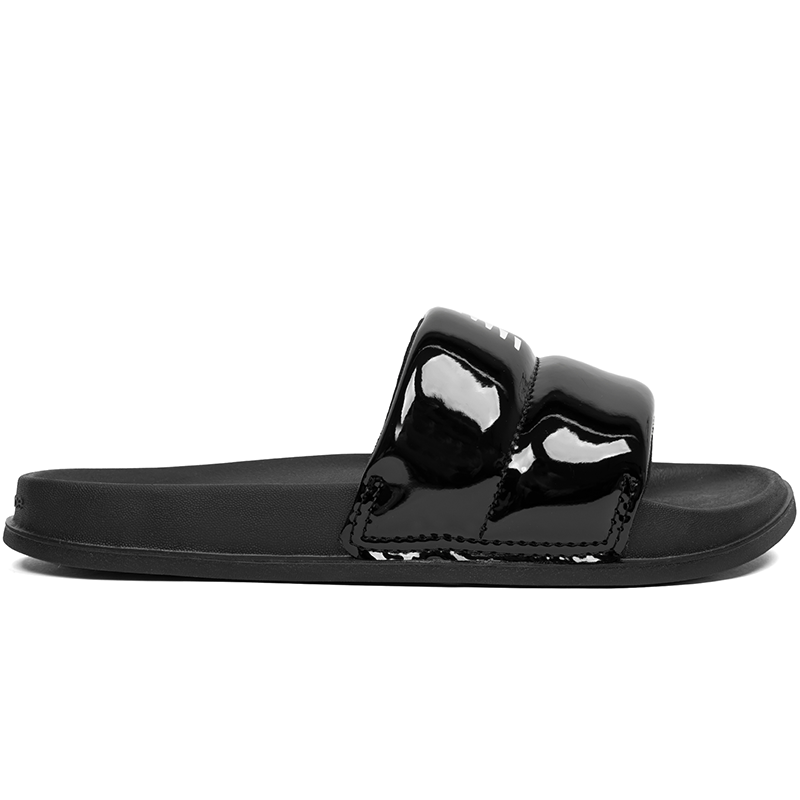 

Dámské pantofle New Balance SWP200Q3 – černé