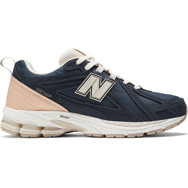 

Pánské boty New Balance M1906FB – tmavomodrá