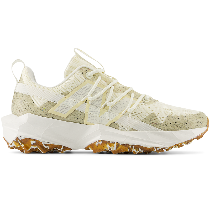 

Dámské boty New Balance DynaSoft Tektrel WTTTRCC1 – béžové