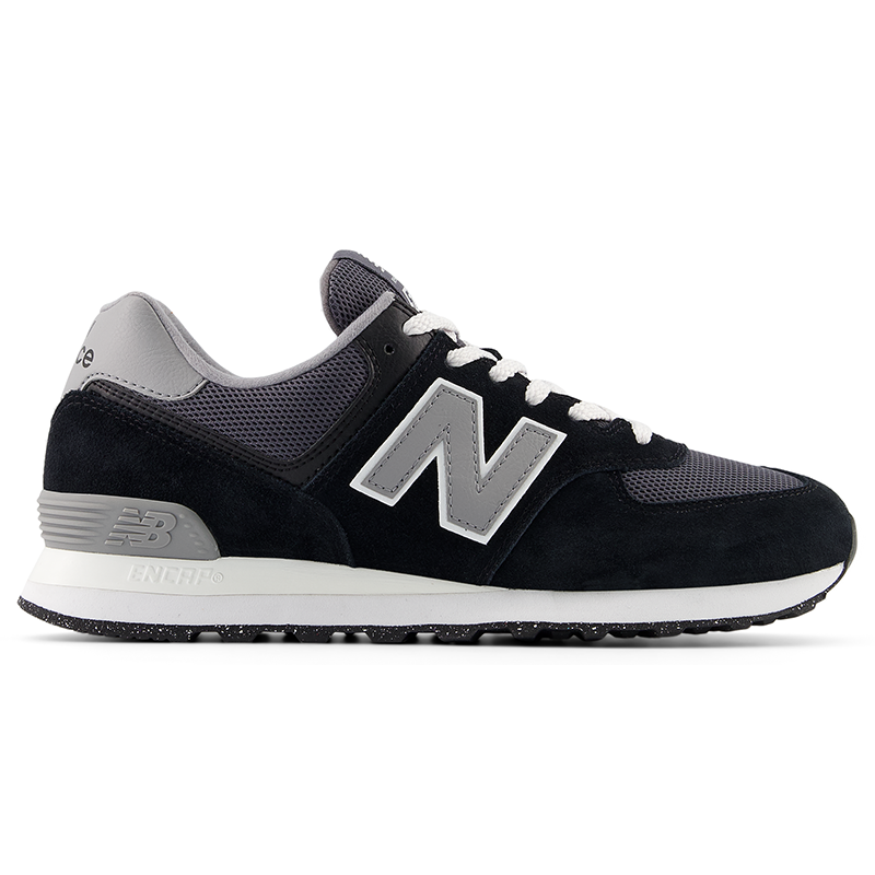 

Černé tenisky unisex New Balance U574TWE