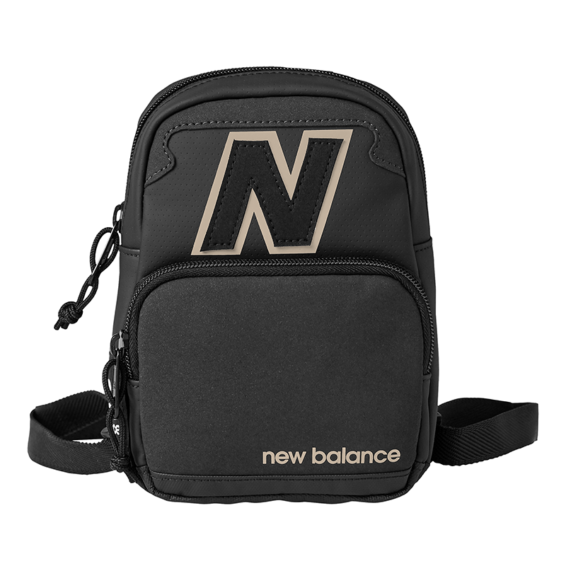 

Sportovní taška New Balance LAB23029BKK – černé