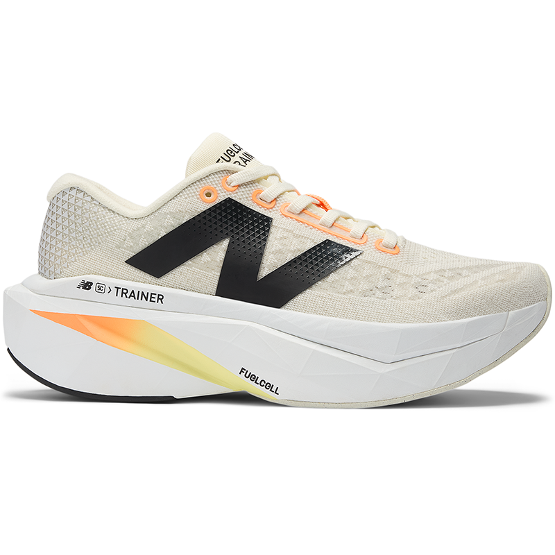 

Dámské boty New Balance FuelCell SuperComp Trainer v3 WRCXCA4 – béžové