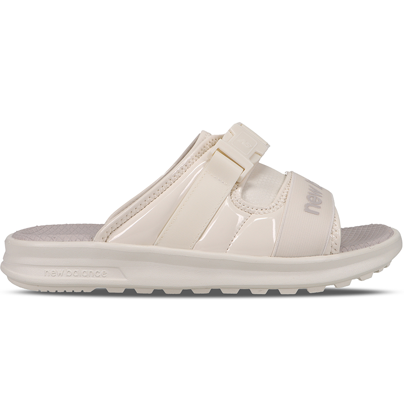 

Dámské pantofle New Balance SWA330F3 – béžové