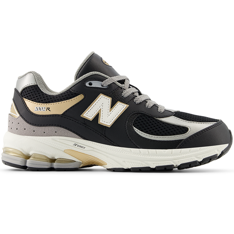 

Dětské boty New Balance GC2002PO – černé