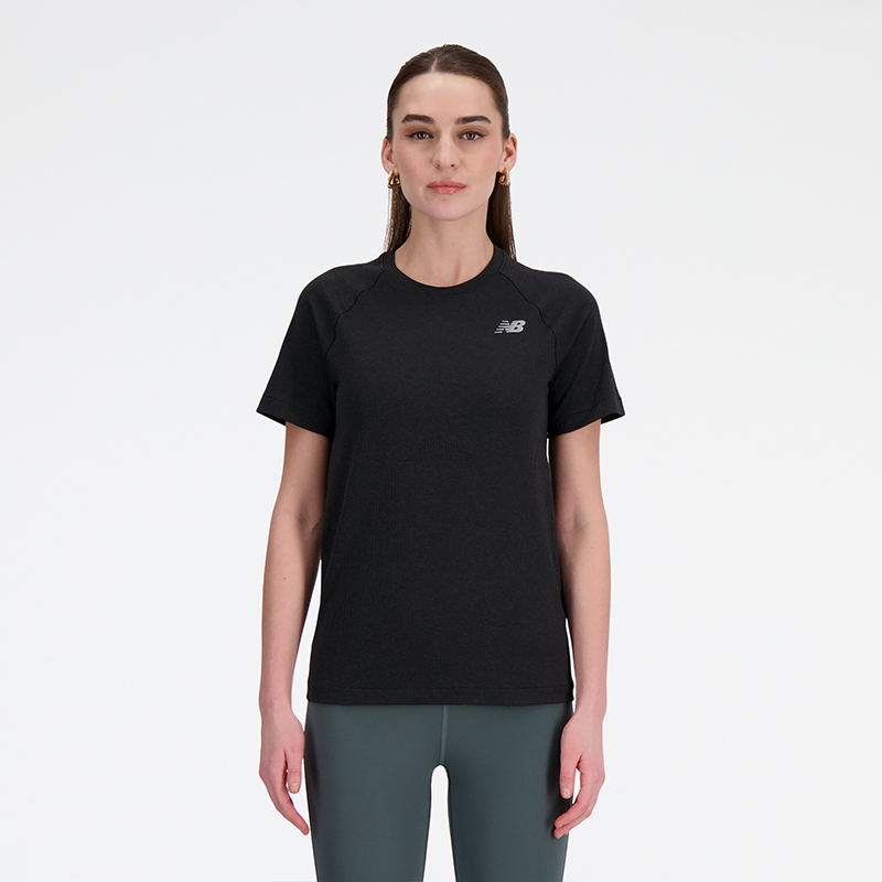 

Dámské tričko New Balance WT41123BKH – černé