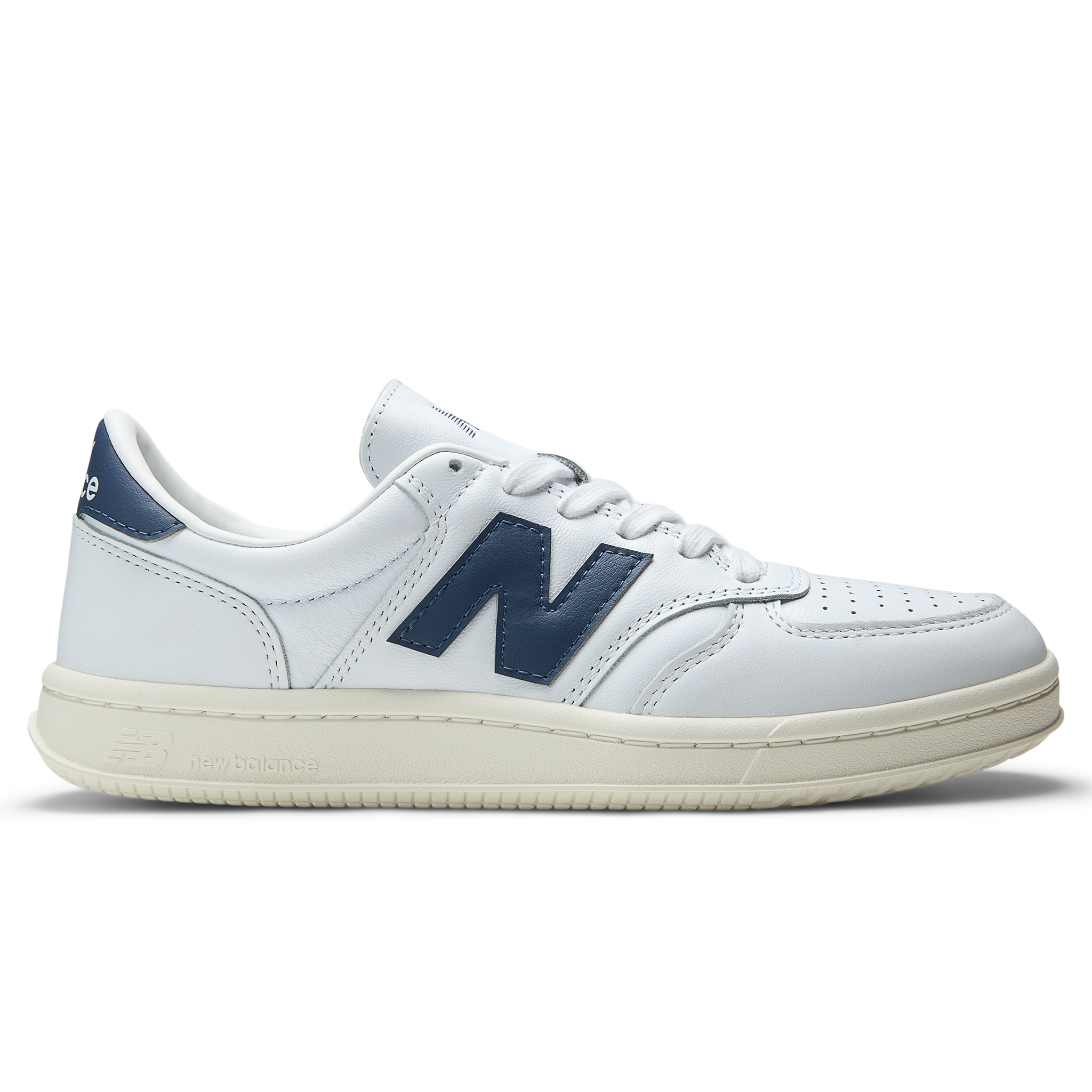 

Unisex boty New Balance U5002D3 – bílé