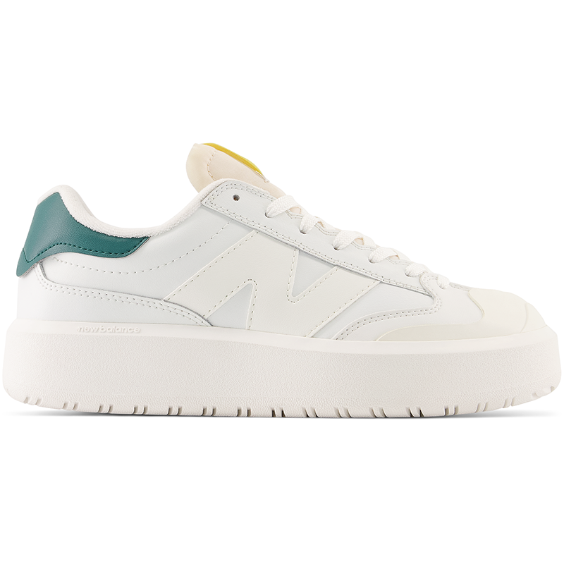 

Boty unisex New Balance CT302LF – bílé
