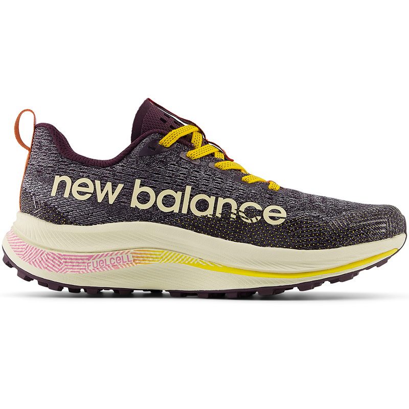

Dámské boty New Balance FuelCell SuperComp Trail WTTRXCM1 – různobarevné