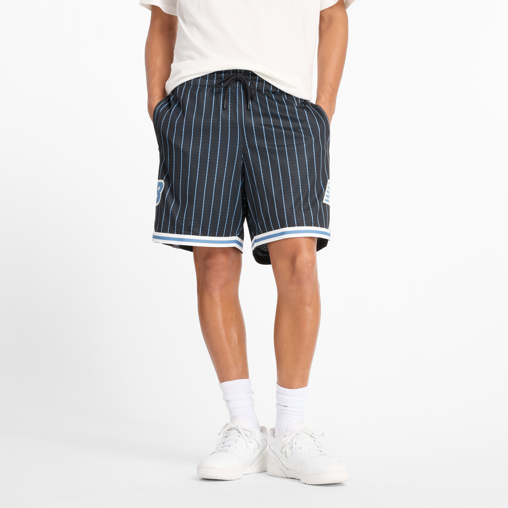 

Pánské šortky New Balance MS44588BK – černé