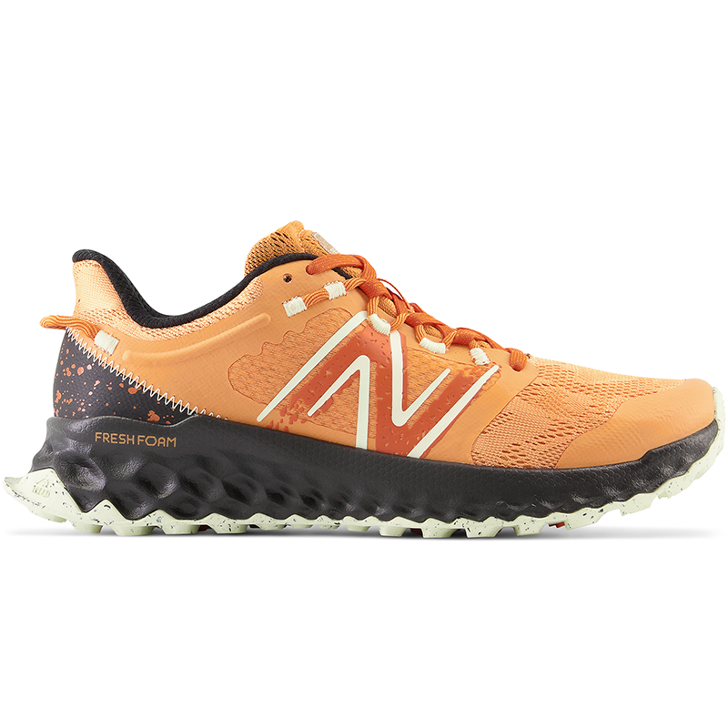 Levně Dámské boty New Balance Fresh Foam Garoé WTGAROE1 – oranžová