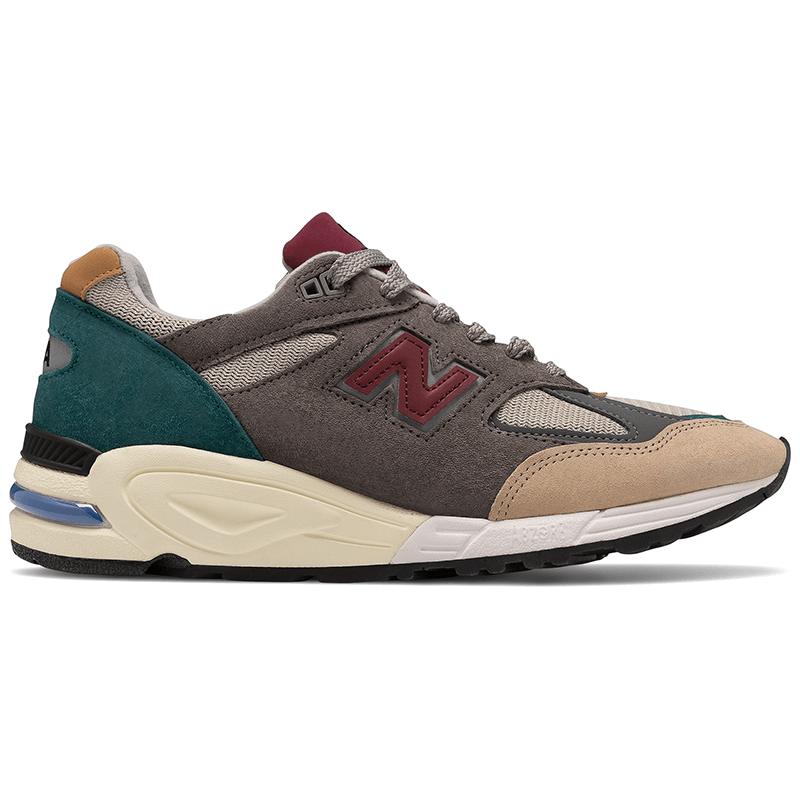 

New Balance M990CP2