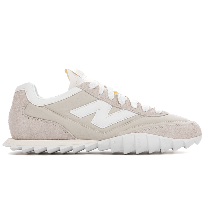 

Unisex boty New Balance URC30ET – béžové