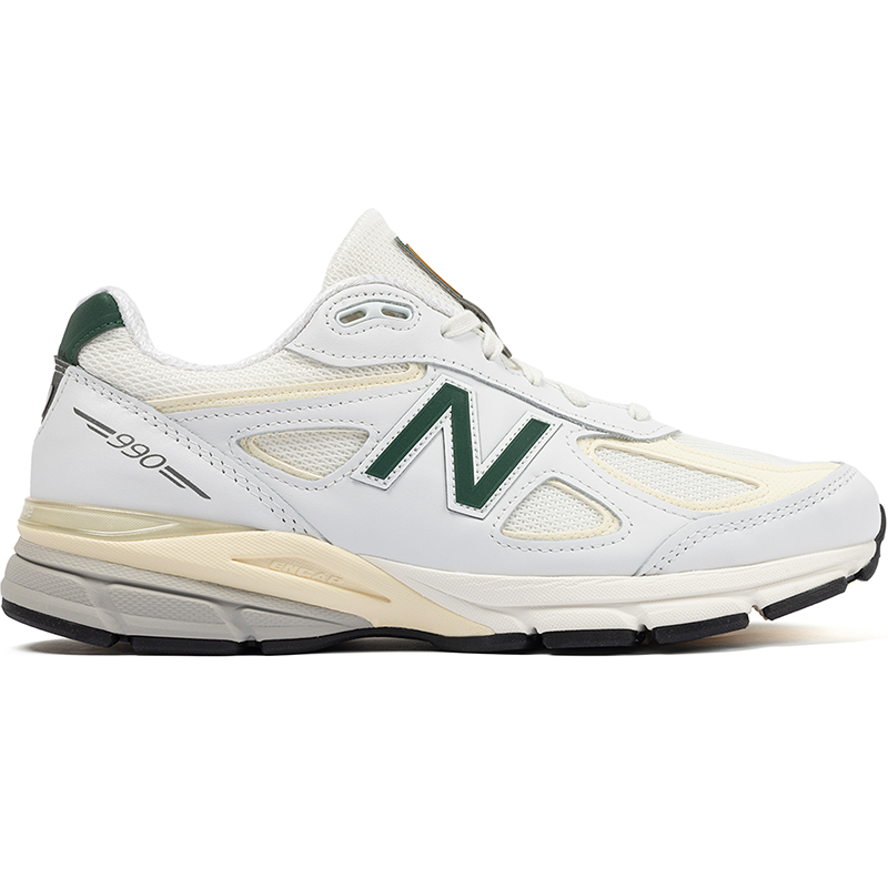 

Unisex boty New Balance U990TC4 – bílé