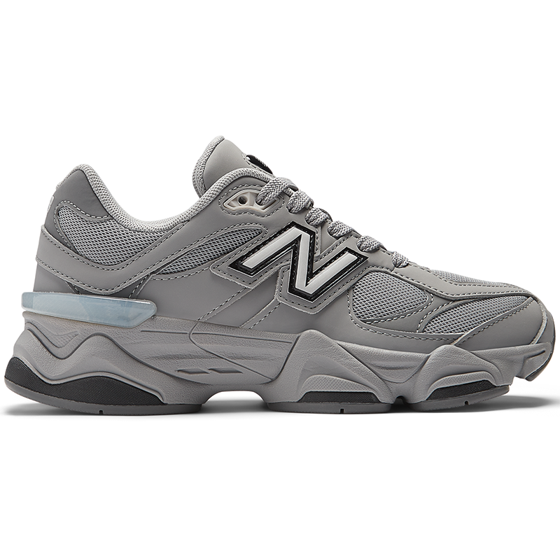 

Dětské boty New Balance GC9060GB – šedé