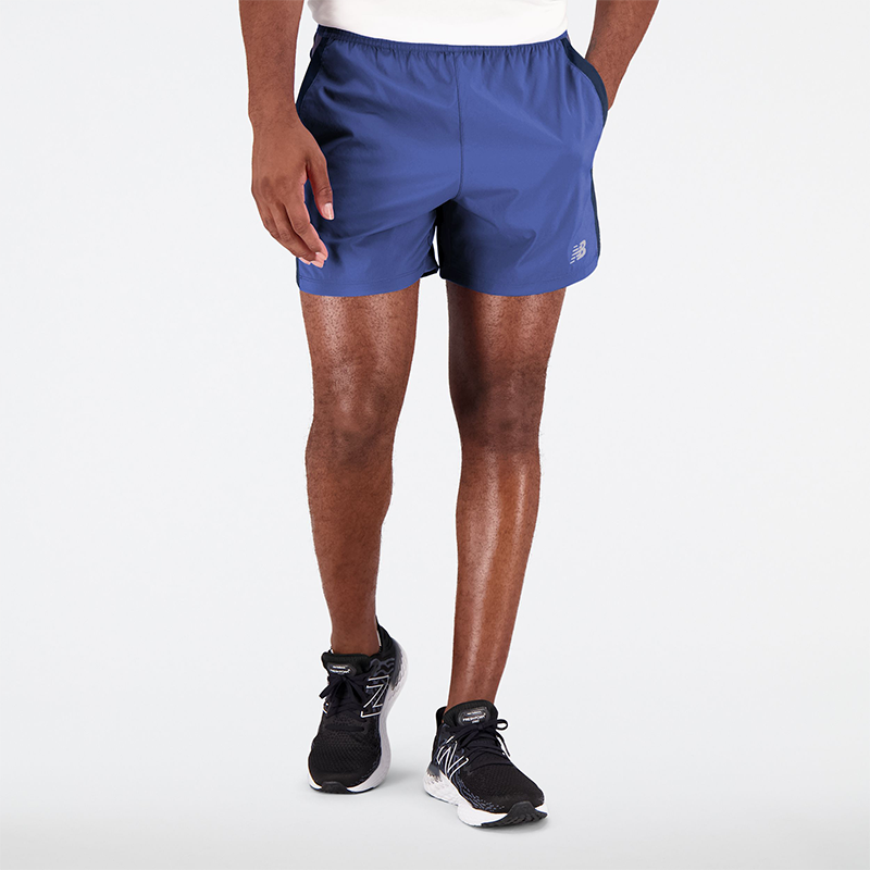 

Pánské šortky New Balance MS23228MIB – tmavomodrá